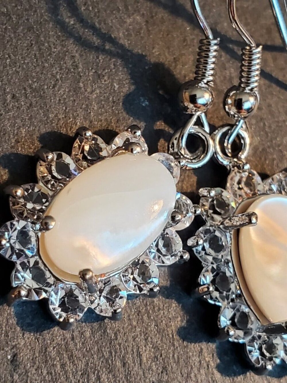 Elegant Mother Pearl Shell Oval Cab Lab Diamonds Silver Platinum Plated Earrings - Picture 4 of 7